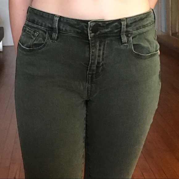 Bullhead Midrise Green Skinny Jeans - Picture 4 of 5